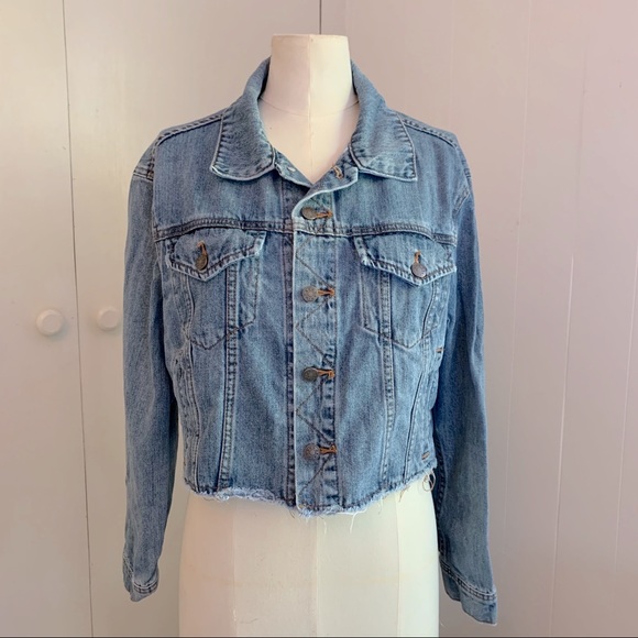COPY - BDG Cropped Denim Jacket - Picture 1 of 3